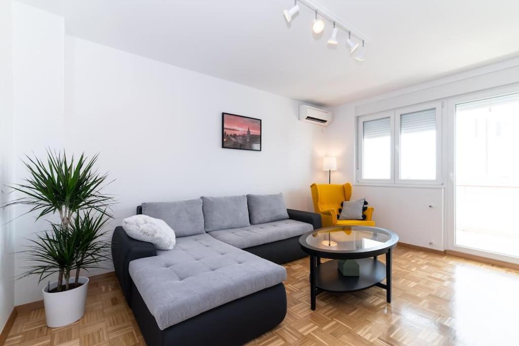 Cozy Apartment "Iskra" - 3 Bedrooms ザダル エクステリア 写真